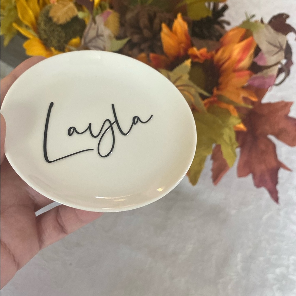 Meet your Posher, Layla